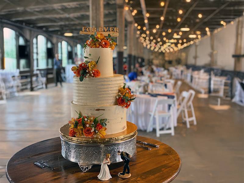 Hand-Crafted Wedding Cakes: Sweeten Your Special Day