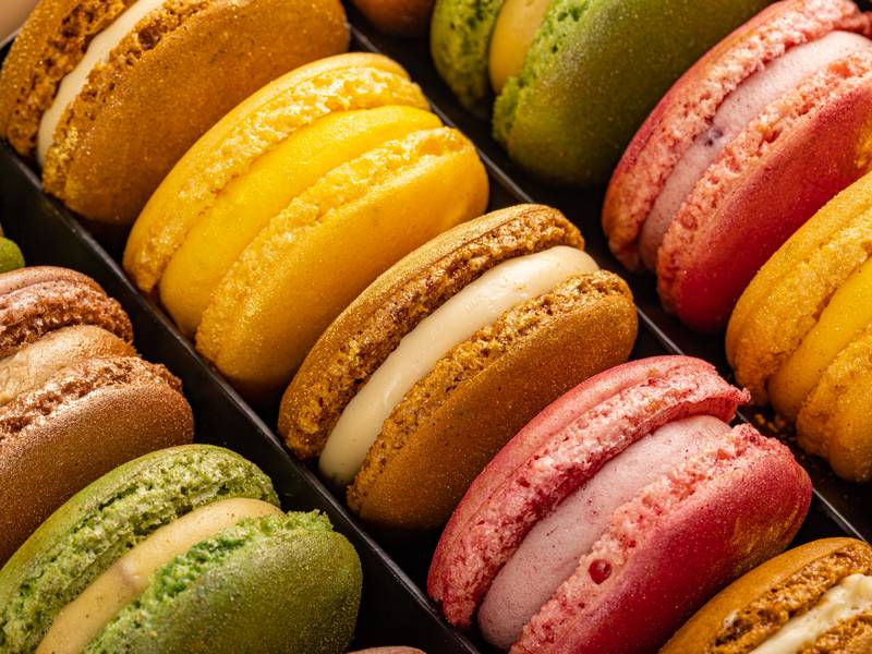 How Can I Make Homemade Macarons Like a Professional Baker?